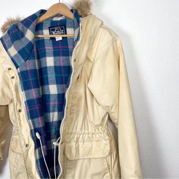 VTG Woolrich Sz. L Down Puffer Coat, plaid wool blend lining, faux fur trim hood - Picture 3 of 12
